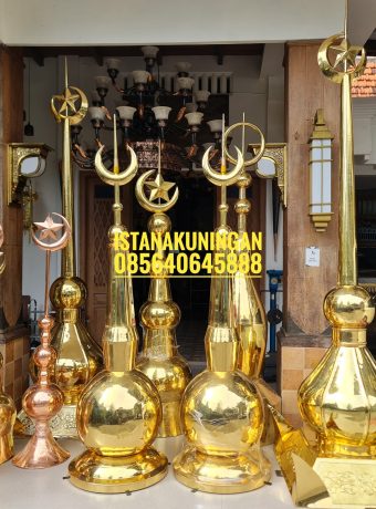 Mahkota Kubah tembaga Kuningan